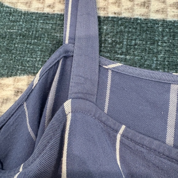 Blue and white Gap women’s jumpsuit - Picture 7 of 7